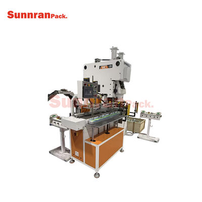 Sistema de alimentación de rayas para la fabricación de tapas de latas elegantes.